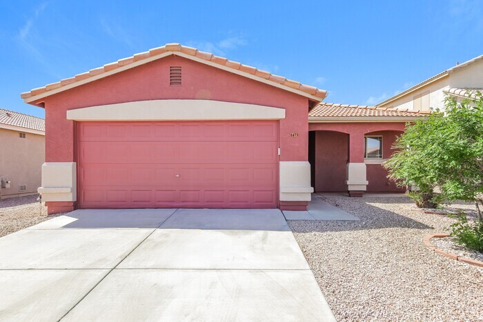 1473 E Avenida Isabella in Casa Grande, AZ - Building Photo