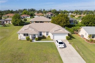2700 SW 15th Ave, Unit 0205 in Cape Coral, FL - Building Photo
