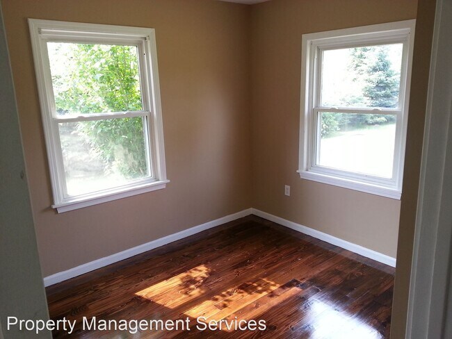 25800 Gatz St photo'