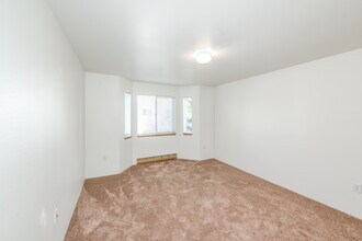 Willow Park Apartments in Auburn, WA - Foto de edificio - Interior Photo