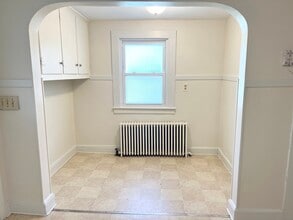 565 E Main St in Middletown, CT - Building Photo - Building Photo