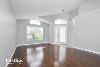 5374 Florence Harbor Dr in Orlando, FL - Building Photo - Building Photo