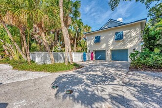 3423 La Paloma Ave in Sarasota, FL - Foto de edificio - Building Photo