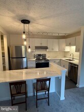 12205 Peach Crest Dr in Germantown, MD - Building Photo - Building Photo