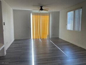 9235 Marlia St in Las Vegas, NV - Building Photo - Building Photo