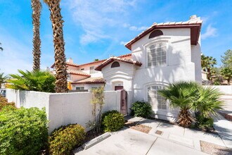 3823 Starfield Ln in Las Vegas, NV - Building Photo - Building Photo