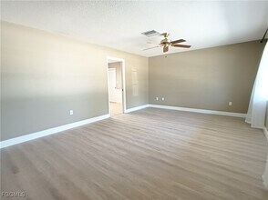 1848 Winkler Ave in Ft. Myers, FL - Building Photo - Building Photo