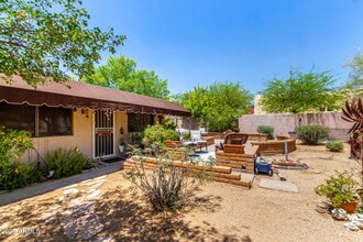 6604 E Dove Valley Rd in Cave Creek, AZ - Building Photo - Building Photo