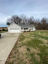 1003 Jackson Heights Rd in Goodlettsville, TN - Building Photo