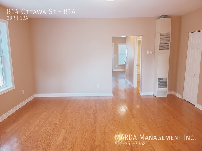 property at 814 Ottawa St