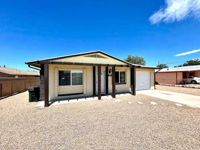 2111 Lucille Ave