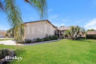 4301 Larrys Lagoon, Unit 3D in Winter Haven, FL - Building Photo