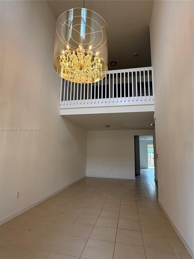 7412 NW 108th Path in Doral, FL - Building Photo - Building Photo