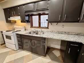 1124 4th Ave in Beaver Falls, PA - Building Photo - Building Photo