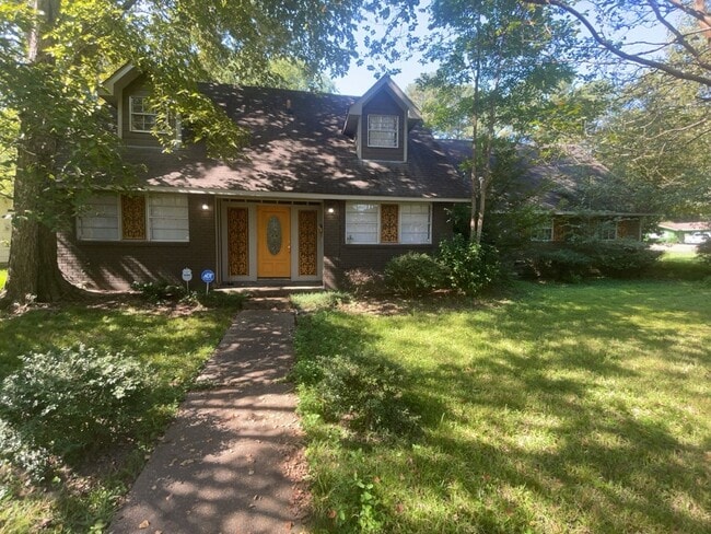 property at 4625 Nisqually Rd