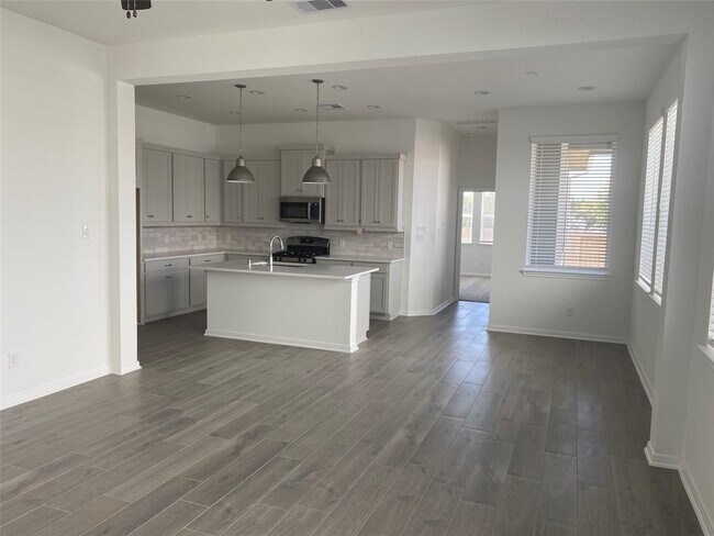 property at 620 Silver Pear Ct