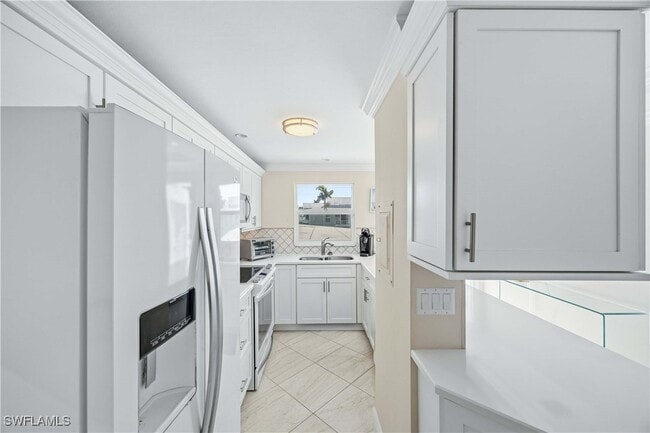 property at 610 Broad Ave S