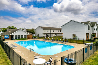 River Valley in Lancaster, OH - Foto de edificio - Building Photo