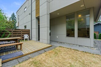 2325 N 122nd St in Seattle, WA - Building Photo - Building Photo