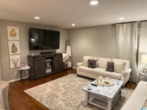 3153 Woodhaven Dr in Vestavia Hills, AL - Foto de edificio - Building Photo