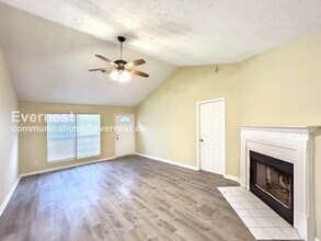 9151 Clubhouse Dr in Riverdale, GA - Building Photo - Building Photo