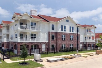 The Victoria in McKinney, TX - Building Photo - Building Photo