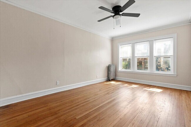property at 4314 N Spaulding Ave
