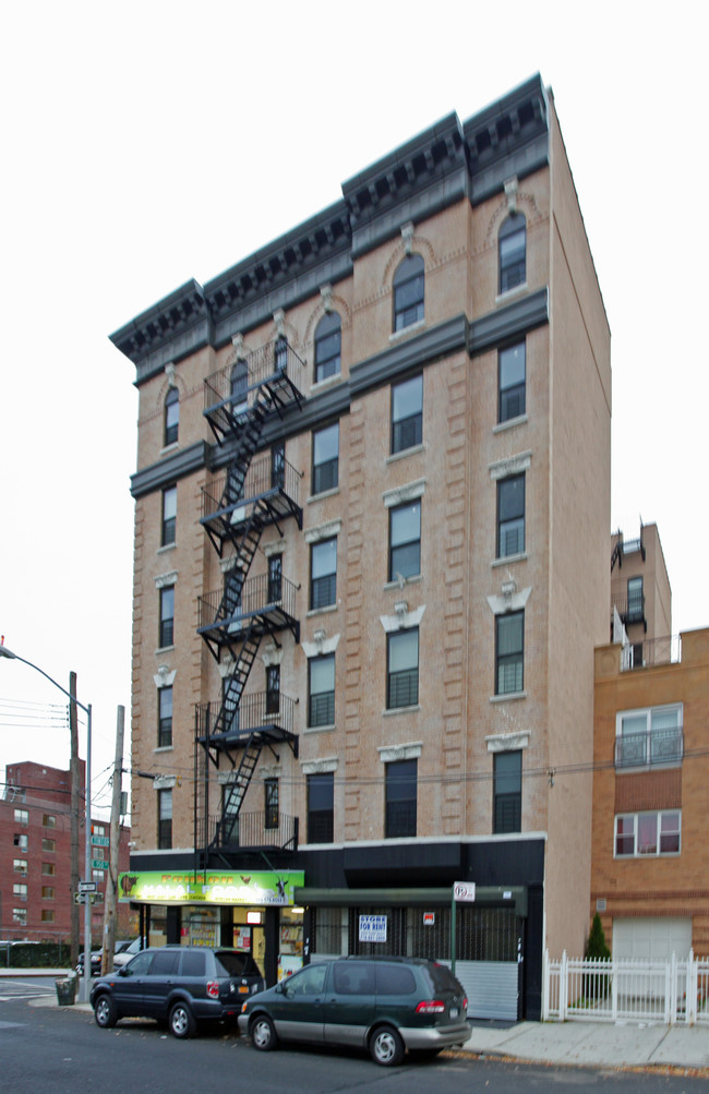 799 E 150th St in Bronx, NY - Foto de edificio - Building Photo