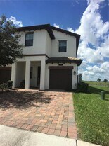 1340 Royal St. George Blvd in Davenport, FL - Building Photo