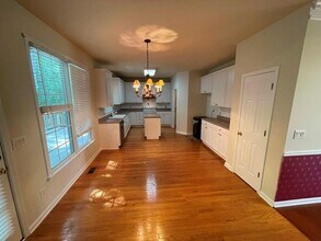 400 Park Creek Dr in Alpharetta, GA - Building Photo - Building Photo