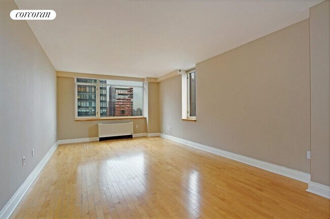 1760 2nd Ave in New York, NY - Building Photo - Building Photo