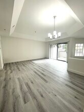 2571 Plaza del Amo in Torrance, CA - Building Photo - Building Photo
