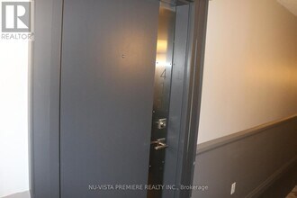 5 Jacksway Crescent in London, ON - Building Photo - Building Photo