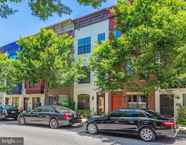 property at 5711 45th Ave