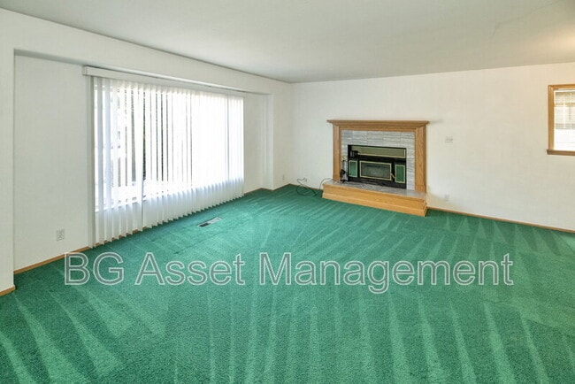 property at 2901 Doidge Ave