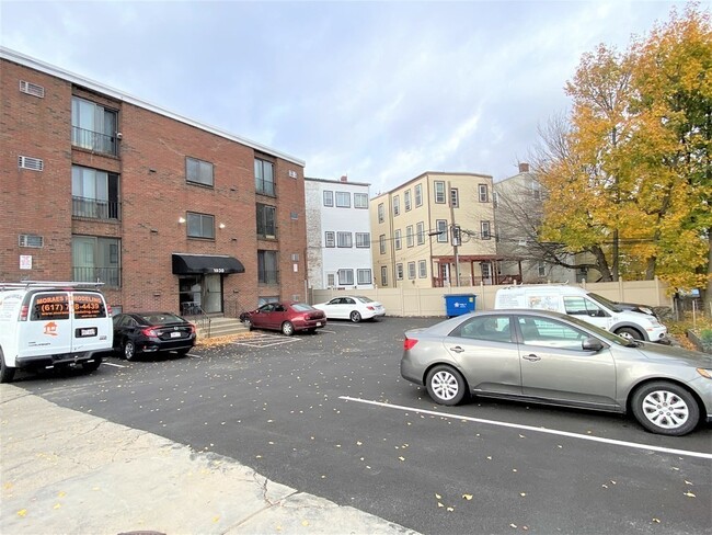 1046 Bennington St, Unit #3 in Boston, MA - Building Photo - Building Photo