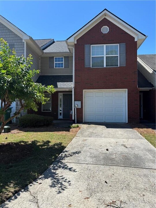 334 Princeton Walk in Adairsville, GA - Foto de edificio