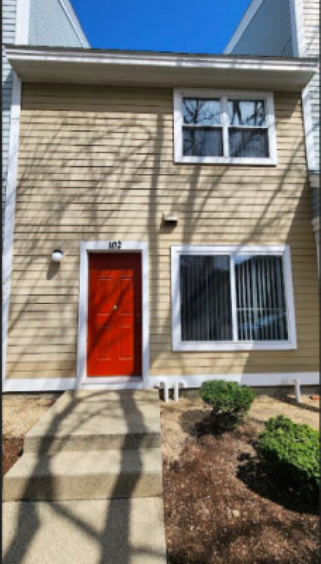 102 N Point Dr, Unit 102 in Boston, MA - Building Photo - Building Photo