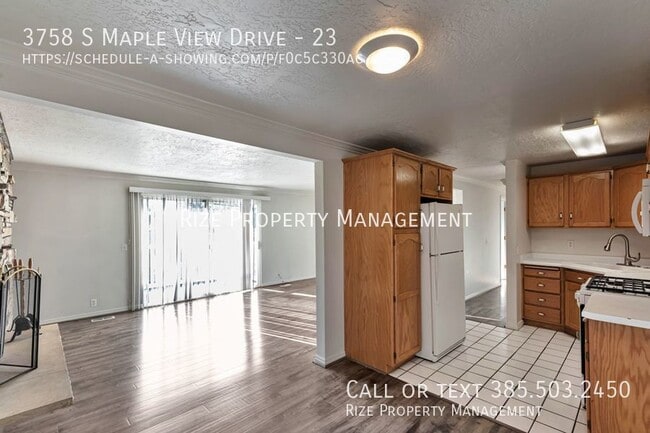 property at 3758 S Maple Vw Dr