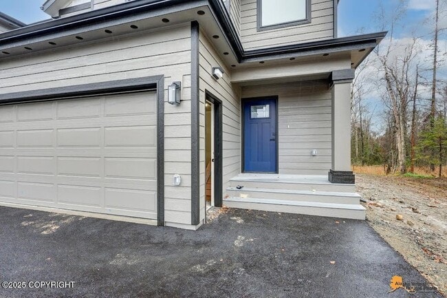 623 Rita Cir in Wasilla, AK - Foto de edificio - Building Photo