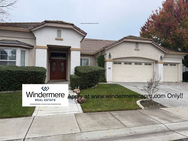 360 Hawkcrest Cir in Sacramento, CA - Building Photo - Building Photo