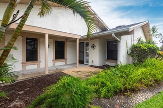 16737 Pheasant Ct in Ft. Myers, FL - Building Photo - Building Photo
