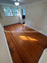 269 French St in Bangor, ME - Foto de edificio - Building Photo