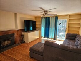 200 Willow St in Hamden, CT - Building Photo
