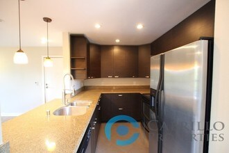 3939 Eagle St-Unit -UNIT 202 in San Diego, CA - Building Photo - Building Photo