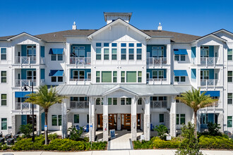 Summer House At Lake Apopka in Apopka, FL - Foto de edificio - Building Photo