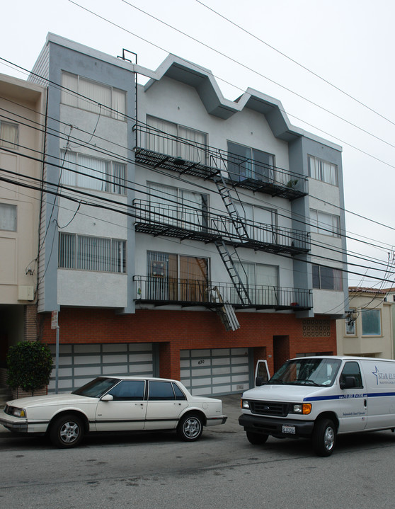 430 44th Ave in San Francisco, CA - Building Photo