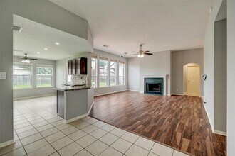 9318 Tree Branch Dr in Houston, TX - Building Photo - Building Photo