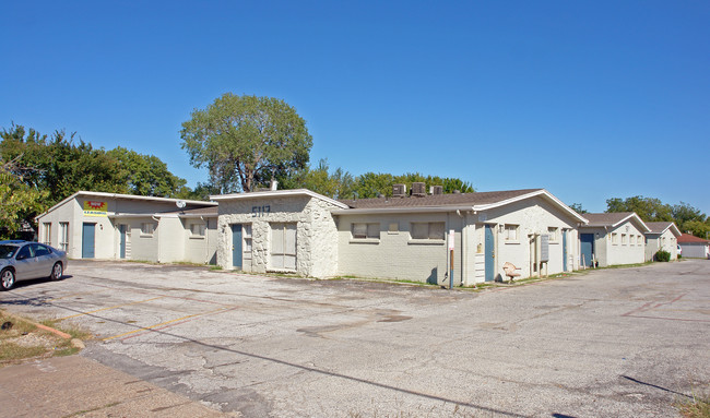 Hampshire Park Villas in Fort Worth, TX - Building Photo - Building Photo