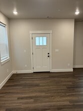 824 E Sunnyside Rd in Idaho Falls, ID - Building Photo - Building Photo